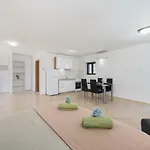 Ana *